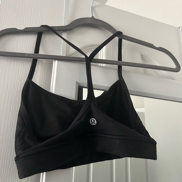 lululemon athletica Other - Lululemon flow Y sports bra